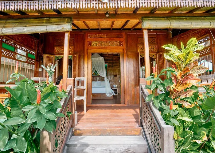 Unwind And Relax At Rumah Richard Ferienhaus